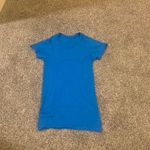 poolside lululemon short sleeve swiftly size 2